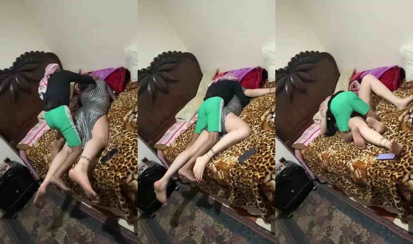 نيك مصرية بتصور بواب العمارة وهو داخل ينام عليها بيحاول ينيكها